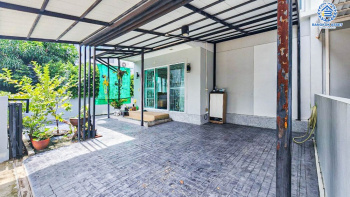 *****บ้านแฝดมือสอง โครงการ คาซ่า เพรสโต้ วงแหวน-ปิ่นเกล้า เนื้อที่กว้าง 35 ตร.ว. ฟังก์ชัน 3 ห้องนอน 2 ห้องน้ำ 2 ที่จอดรถ สภาพพร้อมเข้าอยู่ มีความเป็นส่วนตัว และราคาคุ้มค่าที่สุดในโซนนี้ บนทำเลดี เชื่อมต่อถนนกรุงนนท์-จงถนอม ถนนคลองมหาสวัสดิ์ ใกล้จุดขึ้นทางด่วน "ศรีรัช"