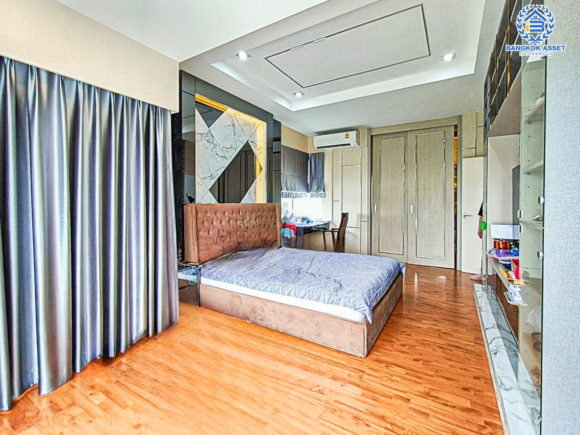 *****บ้านเดี่ยวมือสองกรุงเทพมหานคร โครงการ เดอะแกรนด์ ปิ่นเกล้า เนื้อที่กว้างขวางเกือบ 102 ตร.ว. ฟังก์ชัน 4 ห้องนอน 4 ห้องน้ำ 2 ที่จอดรถ บ้านสภาพสวย บนทำเลแห่งการเดินทาง เชื่อมต่อถนนบรมราชชนนี, ถนนพุทธมณฑลสาย 3 ใกล้จุดขึ้นทางด่วน "ศรีรัช"