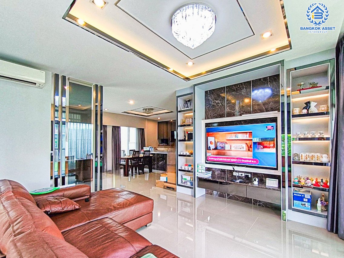 *****บ้านเดี่ยวมือสองกรุงเทพมหานคร โครงการ เดอะแกรนด์ ปิ่นเกล้า เนื้อที่กว้างขวางเกือบ 102 ตร.ว. ฟังก์ชัน 4 ห้องนอน 4 ห้องน้ำ 2 ที่จอดรถ บ้านสภาพสวย บนทำเลแห่งการเดินทาง เชื่อมต่อถนนบรมราชชนนี, ถนนพุทธมณฑลสาย 3 ใกล้จุดขึ้นทางด่วน "ศรีรัช"