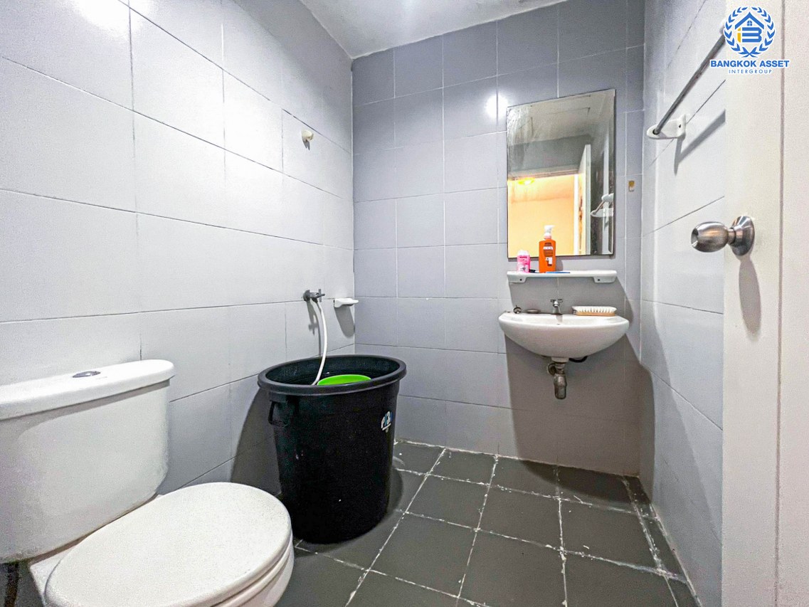 *****ทาวน์เฮ้าส์มือสองปทุมธานี โครงการ พฤกษา81 พหลโยธิน เนื้อที่ 18.1 ตร.ว. ฟังก์ชัน 3 ห้องนอน 2 ห้องน้ำ 1 ที่จอดรถ ต่อเติมเต็ม แถมฟรี! 2 เครื่องปรับอากาศ บนทำเลดี เชื่อมต่อถนนพหลโยธิน, ถนนคลองหลวง ใกล้จุดขึ้นทางด่วน "ดอนเมืองโทลเวย์" ในราคาดี!