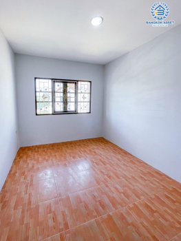 *****บ้านแฝดมือสอง โครงการ ภิรมย์การ์เด้นโฮม บางกรวย-ไทรน้อย เนื้อที่กว้าง 36 ตร.ว. ฟังก์ชัน 4 ห้องนอน 2 ห้องน้ำ 2 ที่จอดรถ บ้านสภาพเหมือนใหม่ บรรยากาศมีความเป็นส่วนตัว พร้อมเข้าอยู่ บนทำเลเดินทางสะดวก เชื่อมต่อถนนราชพฤกษ์ ถนนรัตนาธิเบศร์ ถนนบางกรวย-ไทรน้อย