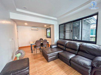 *****บ้านเดี่ยว 3 ชั้นมือสอง โครงการ คาซ่าพรีเมี่ยม ราชพฤกษ์-พระราม5 เนื้อที่ 50.40 ตร.ว. ฟังก์ชัน 4 ห้องนอน 5 ห้องน้ำ 2 ที่จอดรถ บ้านเดี่ยวหลังใหญ่ ตอบโจทย์ทุกไลฟ์สไตล์ ทำเลโครงการติดถนนใหญ่ เชื่อมต่อรัตนาธิเบศร์ ถนนราชพฤกษ์ ใกล้รถไฟฟ้าสายสีม่วง "สถานีบางพลู" และทางด่วน "ศรีรัช"