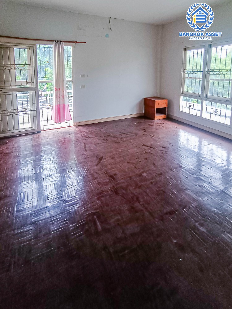 *****บ้านเดี่ยวมือสอง โครงการ สินบดี ราชพฤกษ์-รัตนาธิเบศร์ เนื้อที่ 60.10 ตร.ว. ฟังก์ชัน 3 ห้องนอน 3 ห้องน้ำ 1 ที่จอดรถ บ้านสภาพดี พร้อมเข้าอยู่ ซื้อไปอยู่ก็ดี จะรีโนทเวทก็คุ้มค่า บนทำเลเดินทางสะดวก เชื่อมต่อถนนราชพฤษ์ ถนนบางกรวย-ไทรน้อย ใกล้รถไฟฟ้าสายสีม่วง "สถานีบางพลู"