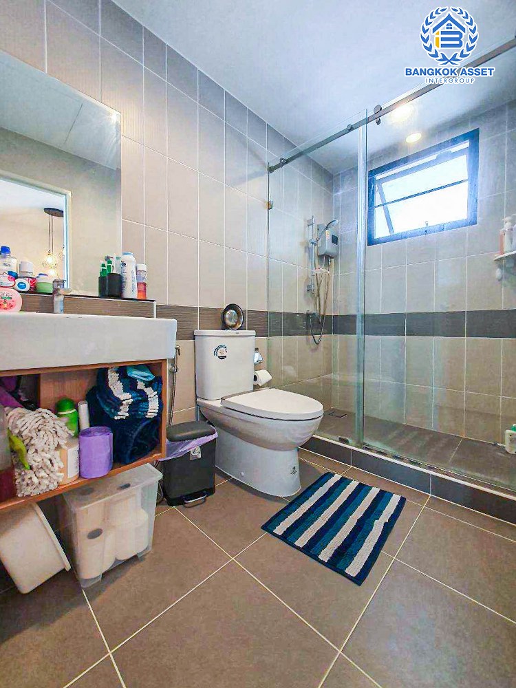 *****ทาวน์โฮม 3 มือสอง โครงการ บ้านกลางเมือง ราชพฤกษ์-พระราม5 หลังมุม เนื้อที่ 17.30 ตร.ว. ฟังก์ชัน 3 ห้องนอน 3 ห้องน้ำ 1 ที่จอดรถ ตอบโจทย์ไลฟ์สไตล์หลากหลาย หรือใช้เป็นโฮมออฟฟิศ โครงการบนทำเลเดินทางสะดวก เชื่อมต่อถนนราชพฤกษ์ ใกล้รถไฟฟ้าสายสีม่วง "สถานีติวานนท์" และจุดขึ้นทางด่วน "ศรีรัช"