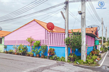 *****ทาวน์เฮ้าส์มือสองนนทบุรี หมู่บ้าน ตะวันงาม กาญจนาภิเษก หลังมุม! เนื้อที่กว้างเกือบ 24 ตร.ว. ฟังก์ชัน 2 ห้องนอน 1 ห้องน้ำ 1 ที่จอดรถ บนทำเลแห่งการเดินทาง เชื่อมต่อถนนบางกรวย-ไทรน้อย, ถนนกาญจนาภิเษก ใกล้ทางด่วน "ศรีรัช" ในราคาถูกสุดในย่านนี้!