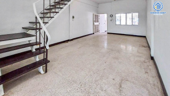 *****ทาวน์เฮ้าส์มือสองกรุงเทพมหานคร หมู่บ้าน เพชรเกษม4 เพชรเกษม เนื้อที่ 16 ตร.ว. ฟังก์ชัน 2 ห้องนอน 1 ห้องน้ำ 1 ที่จอดรถ สภาพดี ทาสีใหม่เรียบร้อย บนทำเลดี เชื่อมต่อถนนพุทธมณฑล สาย3 และสาย2 ใกล้รถไฟฟ้าสายสีน้ำเงิน "สถานีหลักสอง" จองเลย!