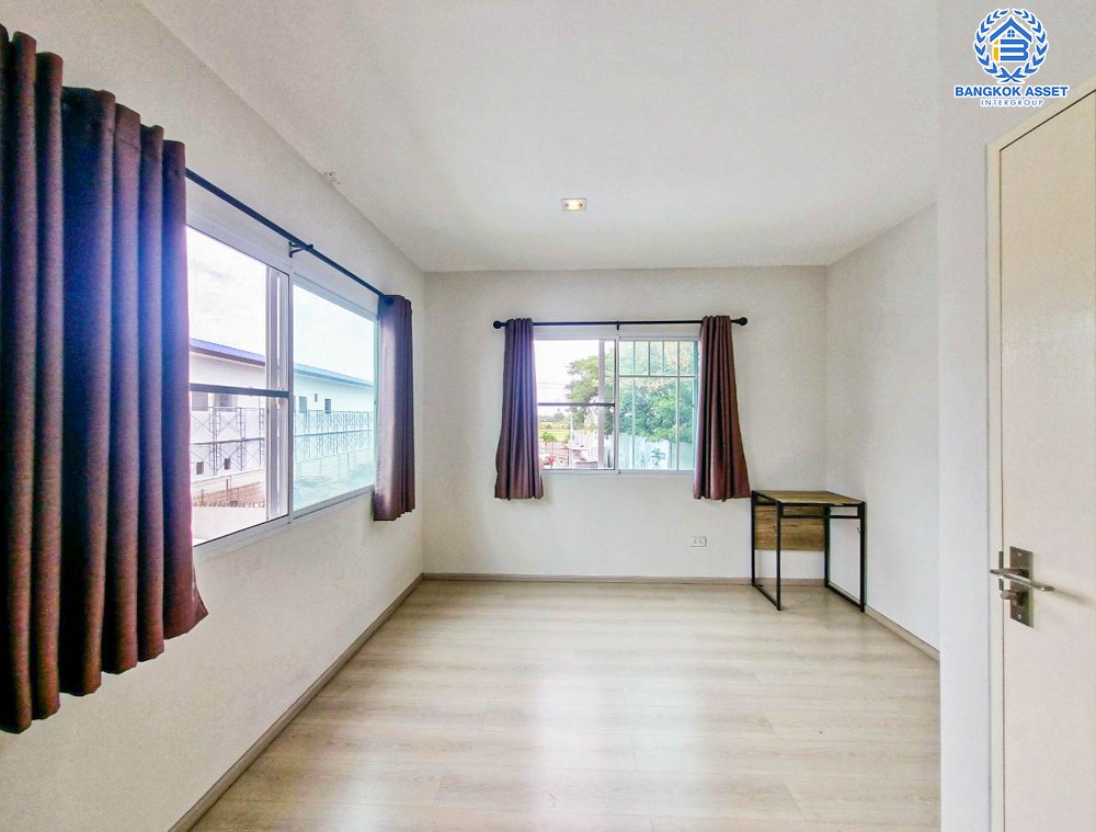 *****ทาวน์เฮ้าส์มือสอง โครงการ อินดี้ บางใหญ่2 หลังมุม บนเนื้อที่ 25.90 ตร.ว. ฟังก์ชัน 2 ห้องนอน 3 ห้องน้ำ 2 ที่จอดรถ แต่งสวยสไตล์โมเดิร์น ภายในสภาพดี เพร้อมเข้าอยู่ เชื่อมต่อถนนกาญจนาภิเษก ถนนรัตนาธิเบศร์ ใกล้เซ็นทรัลเวสต์เกต และรถไฟฟ้าสายสีม่วง "สถานีตลาดบางใหญ่"