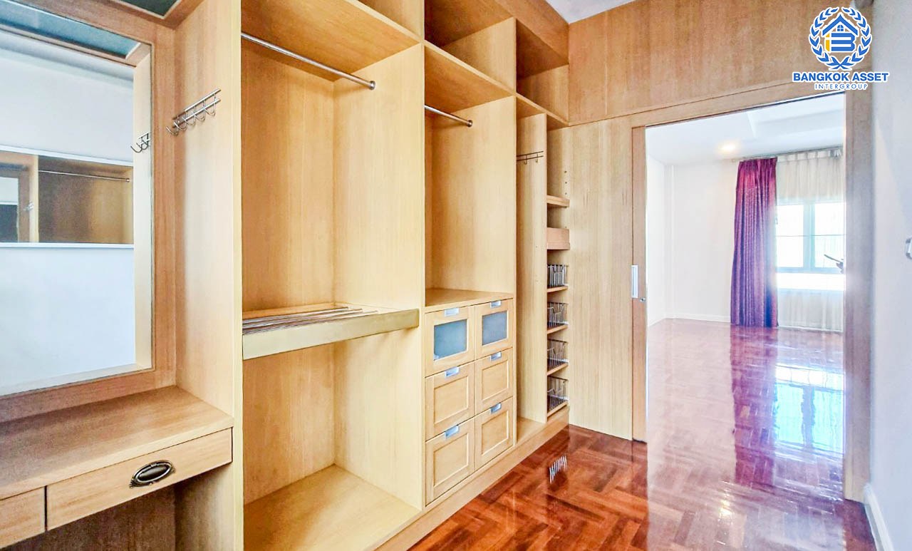 *****บ้านเดี่ยวมือสองนนทบุรี โครงการ เพอร์เฟคมาสเตอร์พีช รัตนาธิเบศร์ หลังมุม! เนื้อที่กว้างขวางถึง 106.7 ตร.ว. ฟังก์ชัน 5 ห้องนอน 5 ห้องน้ำ 2 ที่จอดรถ บ้านสภาพสวย พร้อมอยู่ บนทำเลใกล้รถไฟฟ้าสายสีม่วง "สถานีไทรม้า" เพียง 6 นาทีเท่านั้น เชื่อมต่อ ถนนรัตนาธิเบศร์ ใกล้จุดขึ้นทางด่วน "งามวงศ์วาน"