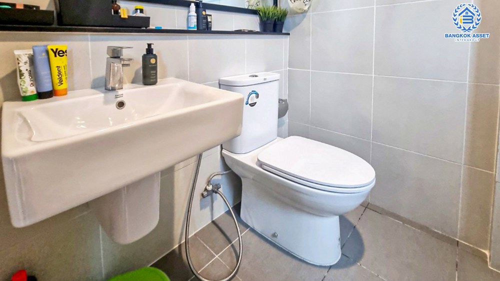 *****บ้านเดี่ยวมือสอง โครงการ เวนิว พระราม9 เนื้อที่กว้าง 50 ตร.ว. ฟังก์ชัน 3 ห้องนอน 3 ห้องน้ำ 2 ที่จอดรถ ภายในสภาพดีเยี่ยม พร้อมอยู่ ขายถูกสุดในโครงการ โครงการบนทำเลกรุงเทพถนนตัดใหม่  เชื่อมต่อถนนศรีนครินทร์-ร่มเกล้า ใกล้รถไฟฟ้าสายสีเหลือง "สถานีศรีกรีฑา" และจุดขึ้นทางหลวงพิเศษหมายเลข9