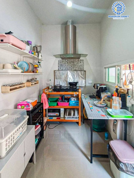 *****ทาวน์เฮ้าส์มือสอง โครงการ นนท์ณิชา บางใหญ่2 เนื้อที่ 32.40 ตร.ว. ฟังก์ชัน 3 ห้องนอน 2 ห้องน้ำ 1 ที่จอดรถ บ้านสภาพดีเยี่ยม ข้างบ้านมีพื้นที่ โครงการตั้งบนบนทำเลดี เชื่อมต่อถนนกาญจนาภิเษก ถนนรัตนาธิเบศร์ ใกล้รถไฟฟ้าสายสีม่วง "สถานีตลาดบางใหญ่" และทางด่วน "ศรีรัช"