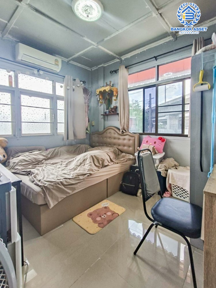 *****บ้านเดี่ยวมือสอง ซอยวัดเชิงกระบือ จรัญสนิทวงศ์ เนื้อที่กว้าง 47 ตร.ว. ฟังก์ชัน 3 ห้องนอน 1 ห้องน้ำ 3 ที่จอดรถ บ้านสภาพเยี่ยม บนพื้นที่กว้างขวาง ทำเลเดินทางสะดวก เชื่อมต่อถนนอิสรภาพ ถนนจรัญสนิทวงศ์ ถนนสิรินธร เชื่อมต่อทุกการเดินทางใกล้ MRT สายสีน้ำเงิน "สถานีบางอ้อ"