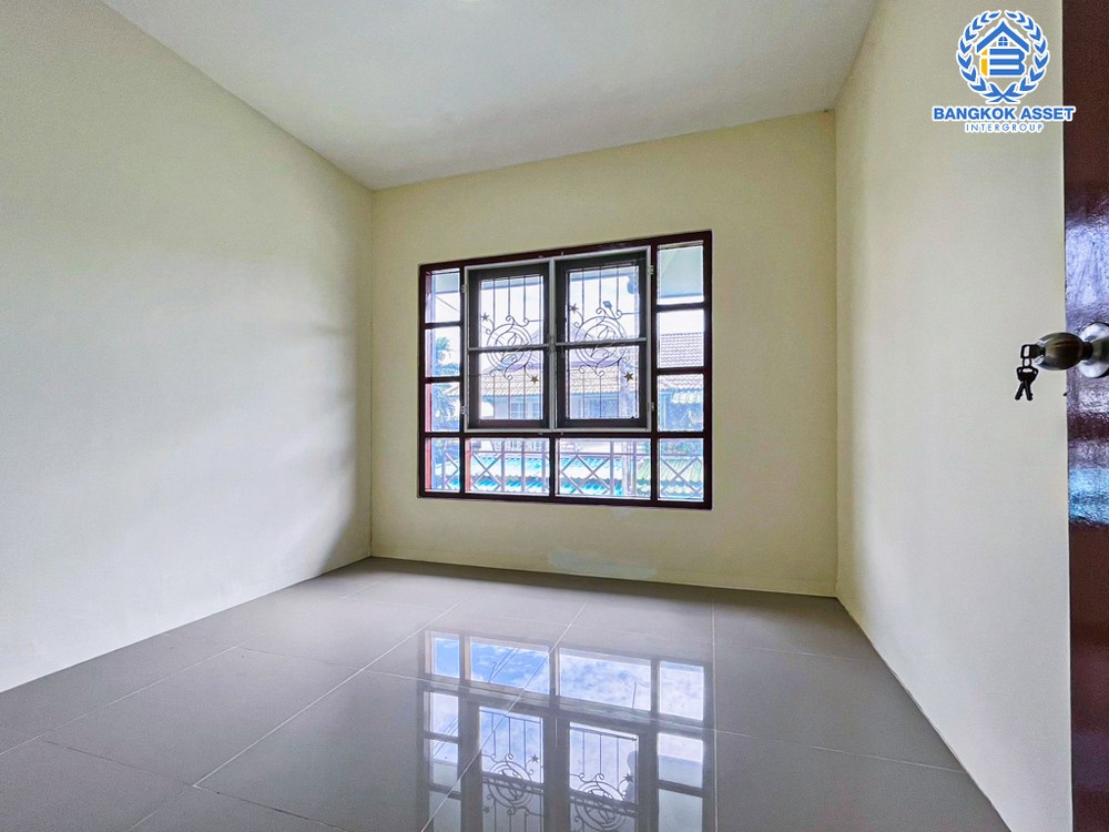 *****ทาวน์เฮ้าส์มือสอง โครงการ พฤกษา14B กาญจนาภิเษก เนื้อที่ 18 ตร.ว. ฟังก์ชัน 3 ห้องนอน 2 ห้องน้ำ 1 ที่จอดรถ บ้านสวย พร้อมอยู่ บนทำเลแห่งการเดินทาง เชื่อมต่อถนนกาญจนาภิเษก ถนนราชพฤกษ์ ใกล้รถไฟฟ้าสายสีม่วง "สถานีคลองบางไผ่" และจุดขึ้นทางด่วน "ศรีรัช"