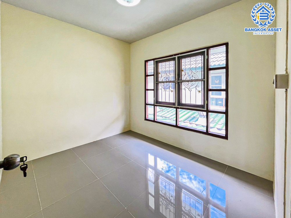 *****ทาวน์เฮ้าส์มือสอง โครงการ พฤกษา14B กาญจนาภิเษก เนื้อที่ 18 ตร.ว. ฟังก์ชัน 3 ห้องนอน 2 ห้องน้ำ 1 ที่จอดรถ บ้านสวย พร้อมอยู่ บนทำเลแห่งการเดินทาง เชื่อมต่อถนนกาญจนาภิเษก ถนนราชพฤกษ์ ใกล้รถไฟฟ้าสายสีม่วง "สถานีคลองบางไผ่" และจุดขึ้นทางด่วน "ศรีรัช"