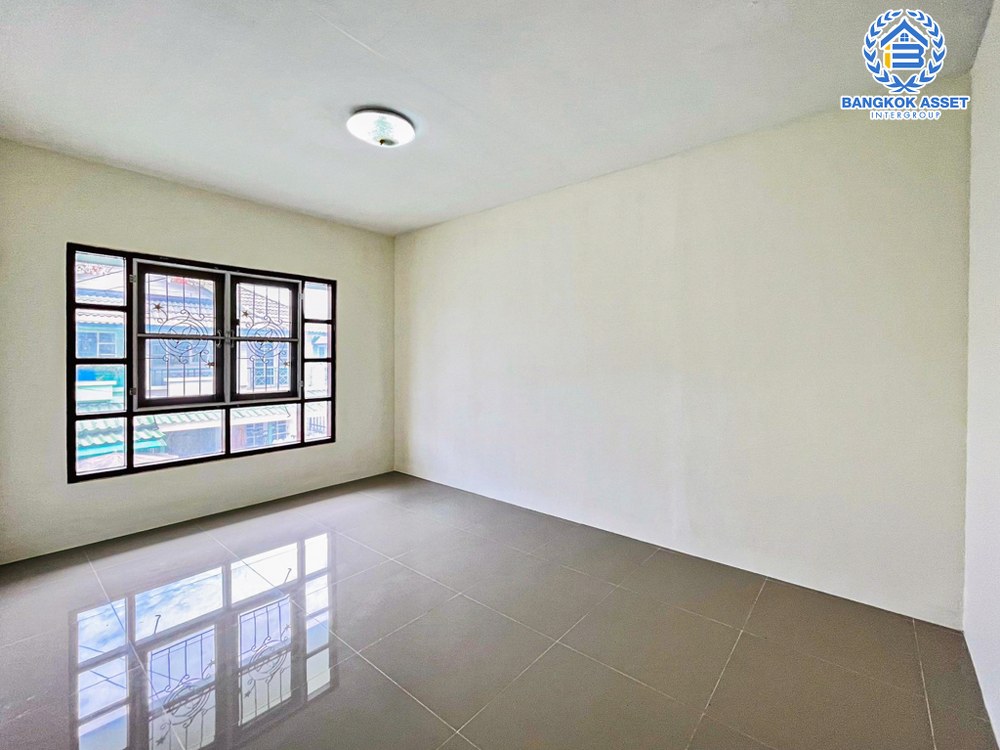 *****ทาวน์เฮ้าส์มือสอง โครงการ พฤกษา14B กาญจนาภิเษก เนื้อที่ 18 ตร.ว. ฟังก์ชัน 3 ห้องนอน 2 ห้องน้ำ 1 ที่จอดรถ บ้านสวย พร้อมอยู่ บนทำเลแห่งการเดินทาง เชื่อมต่อถนนกาญจนาภิเษก ถนนราชพฤกษ์ ใกล้รถไฟฟ้าสายสีม่วง "สถานีคลองบางไผ่" และจุดขึ้นทางด่วน "ศรีรัช"