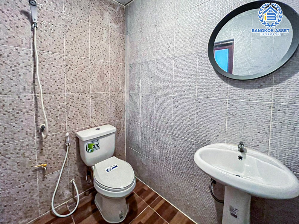 *****ทาวน์เฮ้าส์มือสอง โครงการ พฤกษา14B กาญจนาภิเษก เนื้อที่ 18 ตร.ว. ฟังก์ชัน 3 ห้องนอน 2 ห้องน้ำ 1 ที่จอดรถ บ้านสวย พร้อมอยู่ บนทำเลแห่งการเดินทาง เชื่อมต่อถนนกาญจนาภิเษก ถนนราชพฤกษ์ ใกล้รถไฟฟ้าสายสีม่วง "สถานีคลองบางไผ่" และจุดขึ้นทางด่วน "ศรีรัช"