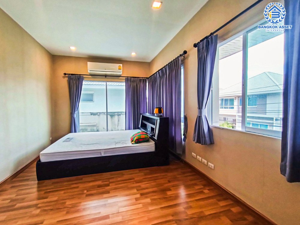 *****บ้านเดี่ยวมือสอง โครงการ เพอร์เฟคพาร์ค วัดพระนอน หลังมุม เนื้อที่ 50.30 ตร.ว. ฟังก์ชัน 3 ห้องนอน 2 ห้องน้ำ 2 ที่จอดรถ บรรยากาศดีมากบ้านอยู่โซนอยู่หน้าสวน ใกล้ทะเลสาบ เดินทางสะดวก เชื่อมต่อถนนถนนกาญจนาภิเษก ใกล้รถไฟฟ้าสายสีม่วง "สถานีตลาดบางใหญ่" และจุดขึ้นทางด่วน "ศรีรัช-วงแหวนฯ"