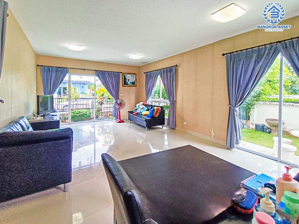 *****บ้านเดี่ยวมือสอง โครงการ เพอร์เฟคพาร์ค วัดพระนอน หลังมุม เนื้อที่ 50.30 ตร.ว. ฟังก์ชัน 3 ห้องนอน 2 ห้องน้ำ 2 ที่จอดรถ บรรยากาศดีมากบ้านอยู่โซนอยู่หน้าสวน ใกล้ทะเลสาบ เดินทางสะดวก เชื่อมต่อถนนถนนกาญจนาภิเษก ใกล้รถไฟฟ้าสายสีม่วง "สถานีตลาดบางใหญ่" และจุดขึ้นทางด่วน "ศรีรัช-วงแหวนฯ"