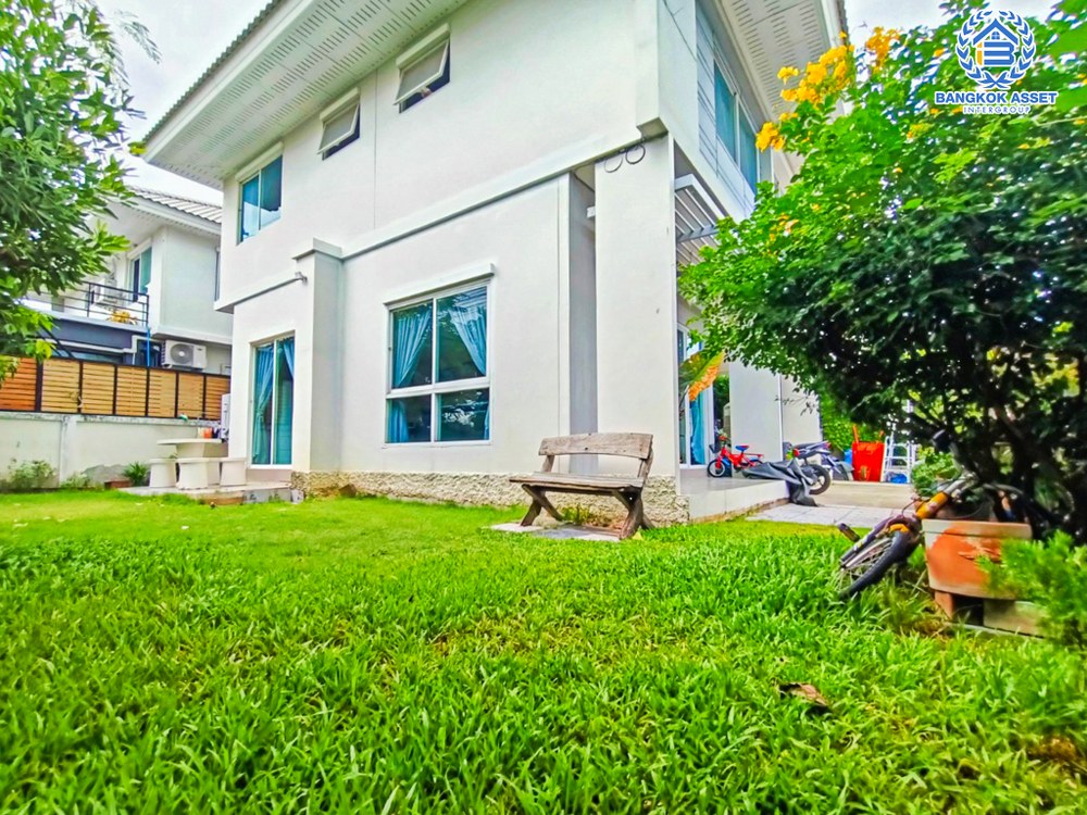 *****บ้านเดี่ยวมือสอง โครงการ เพอร์เฟคพาร์ค วัดพระนอน หลังมุม เนื้อที่ 50.30 ตร.ว. ฟังก์ชัน 3 ห้องนอน 2 ห้องน้ำ 2 ที่จอดรถ บรรยากาศดีมากบ้านอยู่โซนอยู่หน้าสวน ใกล้ทะเลสาบ เดินทางสะดวก เชื่อมต่อถนนถนนกาญจนาภิเษก ใกล้รถไฟฟ้าสายสีม่วง "สถานีตลาดบางใหญ่" และจุดขึ้นทางด่วน "ศรีรัช-วงแหวนฯ"