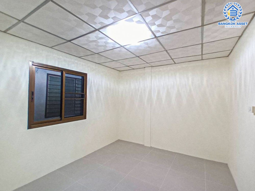 *****ทาวน์เฮ้าส์มือสอง ธราดลวิว รังสิต-นครนายก เนื้อที่ 16 ตร.ว. ฟังก์ชัน 2 ห้องนอน 2 ห้องน้ำ 1 ที่จอดรถ  บ้านสวย ภายในพร้อมเข้าอยู่ ทำเลโครงการยอดเยี่ยม  เชื่อมต่อถนนรังสิต-นครนายก ถนนพหลโยธิน ใกล้รถไฟฟ้าสายสีแดง "สถานีรังสิต"