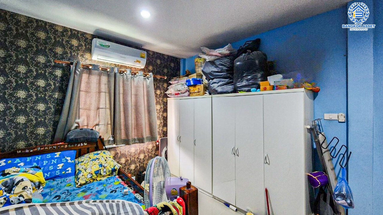 *****ทาวน์เฮ้าส์มือสองนครปฐม โครงการ มณฑาทิพย์ เพชรเกษม หลังมุม! เนื้อที่กว้างขวางถึง 57.6 ตร.ว. ฟังก์ชัน 6 ห้องนอน 4 ห้องน้ำ 1 ที่จอดรถ ทาวน์เฮ้าส์หลังใหญ่เท่าบ้านเดี่ยว!! บนทำเลดี เชื่อมต่อถนนเพชรเกษม, ถนนราชวิถี ราคาคุ้มสุดในย่านนี้