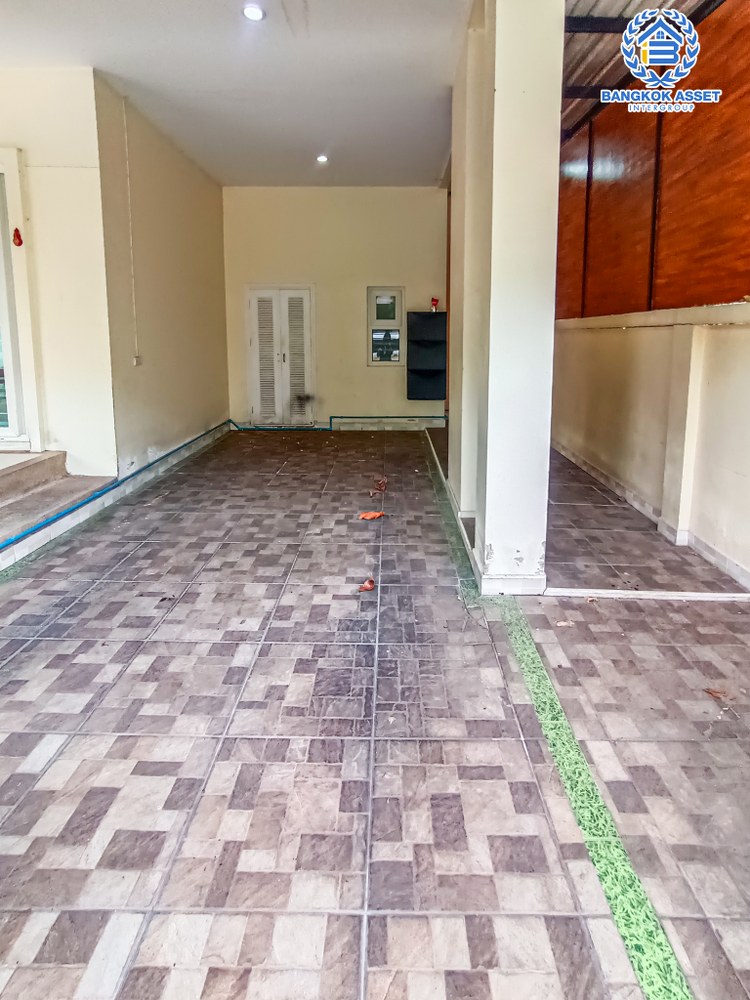 *****บ้านแฝดมือสอง โครงการ ทิพย์พิมาน กรีนวิลล์ กาญจนาภิเษก หลังมุม เนื้อที่ 40.50 ตร.ว. ฟังก์ชัน 3 ห้องนอน 2 ห้องน้ำ 1 ที่จอดรถ บ้านสภาพเหมือนใหม่ พร้อมเข้าอยู่ บนทำเลดี เชื่อมต่อถนนวงแหวนรอบนอก(ตะวันตก) ถนนนครอินทร์ ถนนราชพฤกษ์ ถนนรัตนาธิเบศร์ และจุดขึ้นทางด่วน "ศรีรัช"