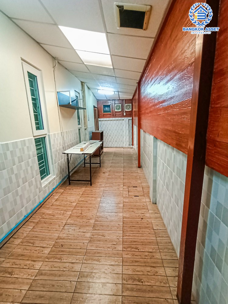 *****บ้านแฝดมือสอง โครงการ ทิพย์พิมาน กรีนวิลล์ กาญจนาภิเษก หลังมุม เนื้อที่ 40.50 ตร.ว. ฟังก์ชัน 3 ห้องนอน 2 ห้องน้ำ 1 ที่จอดรถ บ้านสภาพเหมือนใหม่ พร้อมเข้าอยู่ บนทำเลดี เชื่อมต่อถนนวงแหวนรอบนอก(ตะวันตก) ถนนนครอินทร์ ถนนราชพฤกษ์ ถนนรัตนาธิเบศร์ และจุดขึ้นทางด่วน "ศรีรัช"