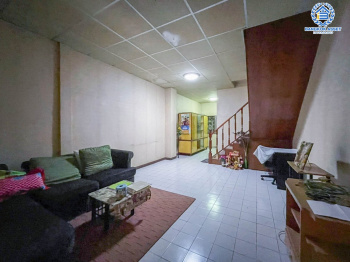 *****ทาวน์เฮ้าส์มือสองกรุงเทพมหานคร หมู่บ้าน จงสุข วงศ์สว่าง19 เนื้อที่ 17.7 ตร.ว. ฟังก์ชัน 2 ห้องนอน 2 ห้องน้ำ บนทำเลเดินทางสะดวกสุดๆ เชื่อมต่อ ถนนวงศ์สว่าง, ถนนกรุงเทพ-นนทบุรี เพียง 7 นาทีก็ถึงรถไฟฟ้าสายสีม่วง "สถานีวงศ์สว่าง" และใกล้จุดขึ้นทางด่วน "ศรีรัช"