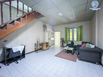 *****ทาวน์เฮ้าส์มือสองกรุงเทพมหานคร หมู่บ้าน จงสุข วงศ์สว่าง19 เนื้อที่ 17.7 ตร.ว. ฟังก์ชัน 2 ห้องนอน 2 ห้องน้ำ บนทำเลเดินทางสะดวกสุดๆ เชื่อมต่อ ถนนวงศ์สว่าง, ถนนกรุงเทพ-นนทบุรี เพียง 7 นาทีก็ถึงรถไฟฟ้าสายสีม่วง "สถานีวงศ์สว่าง" และใกล้จุดขึ้นทางด่วน "ศรีรัช"