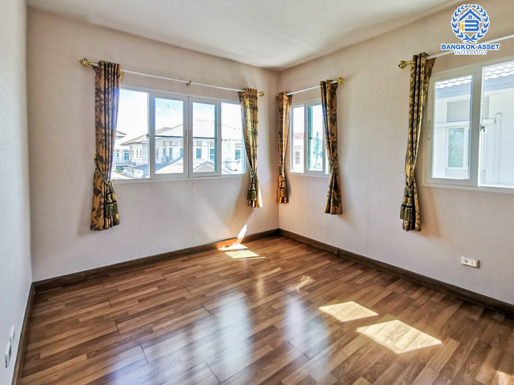 *****บ้านเดี่ยวมือสอง โครงการ พฤกษาทาวน์ เพชรเกษม81 หลังมุม เนื้อที่ 52.10 ตร.ว. ฟังก์ชัน 4 ห้องนอน 2 ห้องน้ำ 1 ที่จอดรถ ต่อเติมห้องสำหรับผู้สูงอายุ ตัวบ้านอยู่โซนใกล้สวนโครงการ ภายในสภาพสวยพร้อมอยู่ บนทำเลเดินทางสะดวกเชื่อมต่อหลากหลายเส้นทาง ใกล้เดอะมอลล์บางแค