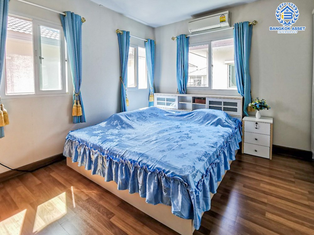 *****บ้านเดี่ยวมือสอง โครงการ พฤกษาทาวน์ เพชรเกษม81 หลังมุม เนื้อที่ 52.10 ตร.ว. ฟังก์ชัน 4 ห้องนอน 2 ห้องน้ำ 1 ที่จอดรถ ต่อเติมห้องสำหรับผู้สูงอายุ ตัวบ้านอยู่โซนใกล้สวนโครงการ ภายในสภาพสวยพร้อมอยู่ บนทำเลเดินทางสะดวกเชื่อมต่อหลากหลายเส้นทาง ใกล้เดอะมอลล์บางแค