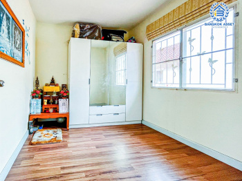 *****ทาวน์เฮ้าส์มือสองนนทบุรี โครงการ พฤกษา39 กาญจนาภิเษก เนื้อที่ 19.5 ตร.ว. ฟังก์ชัน 4 ห้องนอน 2 ห้องน้ำ 1 ที่จอดรถ บ้านสภาพดี บนทำเลแห่งการเดินทาง เชื่อมต่อ ถนนกาญจนาภิเษก, ถนนรัตนาธิเบศร์ ใกล้รถไฟฟ้าสายสีม่วง "สถานีตลาดบางใหญ่" และทางด่วน "ศรีรัช"