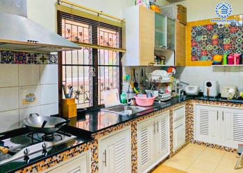 *****บ้านเดี่ยวมือสอง โครงการ นาราวดี พุทธมณฑลสาย4 หลังมุม เนื้อที่ 68.30 ตร.ว. ฟังก์ชัน 4 ห้องนอน 3 ห้องน้ำ 2 ที่จอดรถ บ้านภาพสวยเหมือนใหม่ พร้อมเข้าอยู่ บรรยากาศร่มรื่น บนทำเลเดินทางสะดวก เชื่อมต่อหลายทายเส้นทาง ทั้งถนนเพชรเกษม ถนนเศรษฐกิจ และถนนพุทธมณฑลสาย4 ใกล้เซ็นทรัล ศาลายา และมหาวิทยาลัยมหิดล