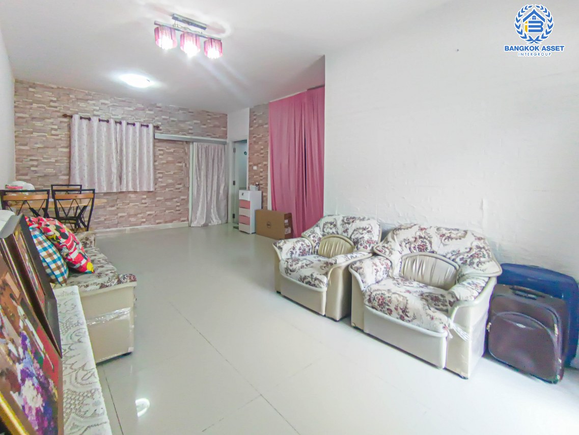 *****ทาวน์เฮ้าส์มือสองนนทบุรี โครงการ พฤกษาวิลล์22 นครอินทร์ เนื้อที่ 17.4 ตร.ว. ฟังก์ชัน 3 ห้องนอน 2 ห้องน้ำ 1 ที่จอดรถ แถมฟรี! 2 เครื่องปรับอากาศ 1 เครื่องทำน้ำอุ่น บนทำเลเดินทางสะดวก เชื่อมต่อ ถนนนครอินทร์, ถนนพิบูลสงคราม ใกล้สะพานพระราม 5 และรถไฟฟ้าสายสีม่วง "สถานีแยกติวานนท์"