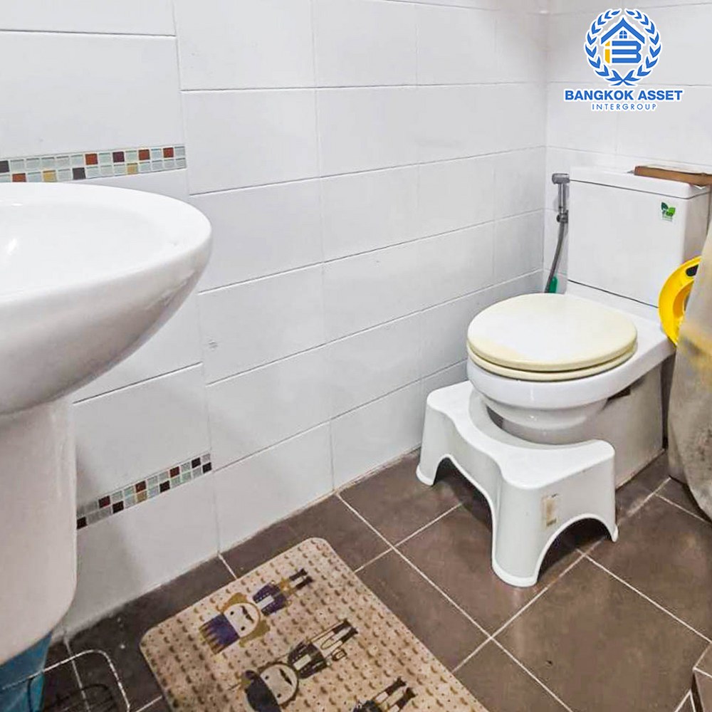 *****บ้านแฝดมือสอง โครงการ เพอร์เฟคพาร์ค วัดพระนอน จากแบรนด์ Property Perfect เนื้อที่ 38.70 ตร.ว. ฟังก์ชัน 3 ห้องนอน 2 ห้องน้ำ 2 ที่จอดรถ บ้านสภาพดีเยี่ยม พร้อมเข้าอยู่ บนทำเลเชื่อมต่อถนนกาญจนาฯ ใกล้ทางด่วน ศรีรัช-วงแหวนฯ เซ็นทรัลเวสต์เกต และรถไฟฟ้าสายสีม่วง "สถานีตลาดบางใหญ่"