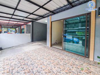 *****ทาวน์เฮ้าส์มือสองปทุมธานี โครงการ พฤกษาไพร์ม115 รังสิต-คลอง3 เนื้อที่ 17.4 ตร.ว. ฟังก์ชัน 3 ห้องนอน 2 ห้องน้ำ 1 ที่จอดรถ บ้านสภาพดี พร้อมเข้าอยู่ บนทำเลแห่งการเดินทาง เชื่อมต่อถนนรังสิต-นครนายก ใกล้รถไฟฟ้าสายสีแดง "สถานีรังสิต" และทางด่วน "ดอนเมืองโทลเวย์" จองเลย!