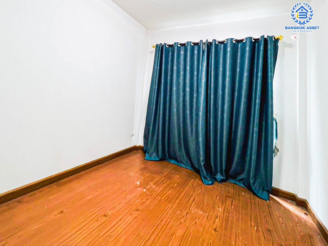 *****ทาวน์เฮ้าส์มือสองนนทบุรี โครงการ ศุภาลัย โนโววิลล์ วงแหวน-บางใหญ่ เนื้อที่กว้าง 20.7 ตร.ว. ฟังก์ชัน 3 ห้องนอน 2 ห้องน้ำ 2 ที่จอดรถ โครงการใหม่ สภาพบ้านดี บนทำเลดี เชื่อมต่อถนนกาญจนาภิเษก, ถนนสะพานนนทบุรี-บางบัวทอง ใกล้รถไฟฟ้าสายสีม่วง "สถานีคลองบางไผ่" ในราคาไม่เเพง!