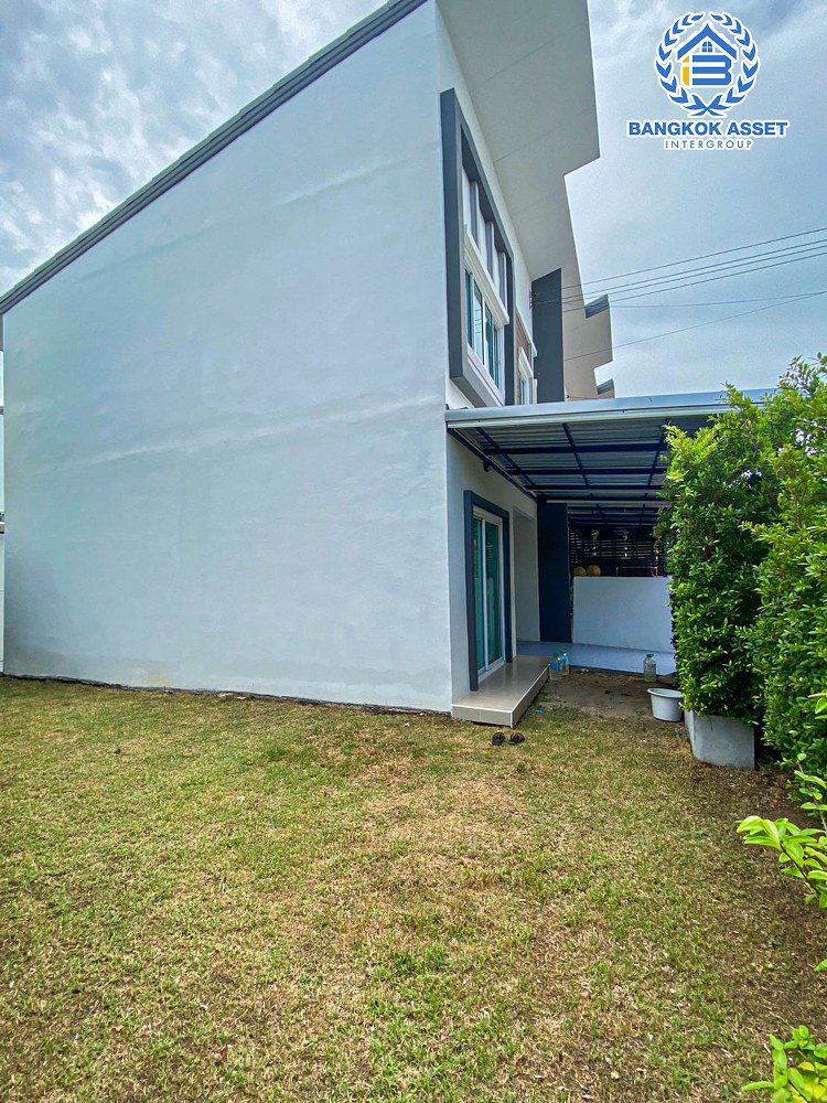 *****ทาวน์เฮาส์มือสอง โครงการ ไลโอ อีลิท กาญจนาภิเษก-เวสต์เกต หลังมุม เนื้อที่กว้าง 29 ตร.ว. ฟังก์ชัน 3 ห้องนอน 2 ห้องน้ำ 1 ที่จอดรถ พร้อมเข้าอยู่ ภายในเหมือนใหม่ ฟรี! เครื่องปรับอากาศ บนทำเลเดินทางสะดวก เชื่อมต่อถนนกาญจนาภิเษก ใกล้รถไฟฟ้าสายสีม่วง "สถานีคลองบางไผ่" และจุดขึ้นทางด่วน "กาญจนาภิเษก"