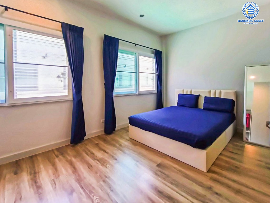 *****ทาวน์เฮ้าส์มือสองปทุมธานี โครงการ เวิร์ฟ ติวานนท์-รังสิต เนื้อที่ 17.7 ตร.ว. ฟังก์ชัน 2 ห้องนอน 2 ห้องน้ำ 2 ที่จอดรถ แถมฟรี! 1 เครื่องปรับอากาศ 1เครื่องทำน้ำอุ่น บนทำเลแห่งการเดินทาง ใกล้รถไฟฟ้าสายสีแดง "สถานีรังสิต" และจุดขึ้นทางด่วน "บางปะอิน-ปากเกร็ด"