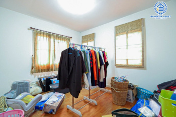 *****บ้านเดี่ยวมือสอง โครงการ พฤกษาวิลเลจ30 เดอะซีซั่น สะพานนนทบุรี-บางบัวทอง ทำเลย่านปทุมธานี เนื้อที่ 55.30 ตร.ว. ฟังก์ชัน 3 ห้องนอน 2 ห้องน้ำ 1 ที่จอดรถ ภายในสภาพดี พร้อมเข้าอยู่ เดินทางสะดวกสบายเข้า-ออกได้หลายเส้นทาง ใกล้เมืองทองธานี และจุดขึ้นทางด่วน "แจ้งวัฒนะ"