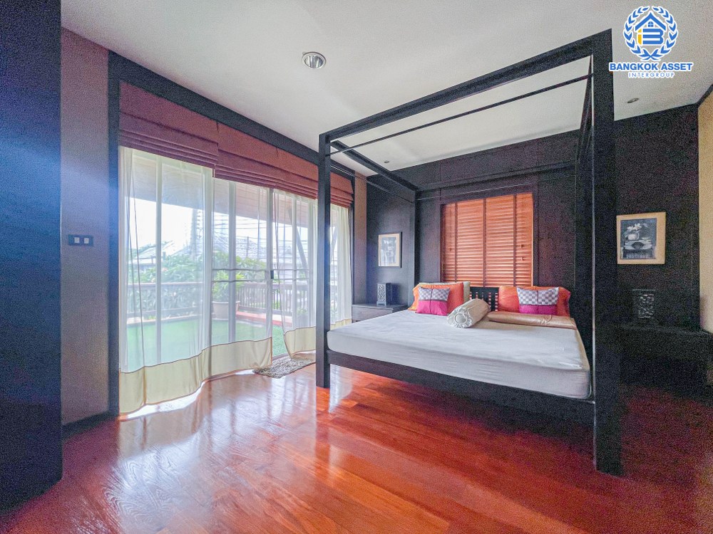 *****บ้านเดี่ยวมือสอง โครงการ โนเบิลอนาวานา บรมราชชนนี เนื้อที่กว้าง 129.10 ตร.ว. ฟังก์ชัน 4 ห้องนอน 4 ห้องน้ำ 2 ที่จอดรถ บ้านหลังใหญ่ ออกแบบสไตล์รีสอร์ท บนทำเลแห่งการเดินทาง เข้า-ออกในเมืองได้ง่าย เชื่อมต่อถนนกาญจนาภิเษก ถนนศาลาธรรมสพ ถนนพุทธมณฑลสาย 2 ใกล้เซ็นทรัลศาลายา