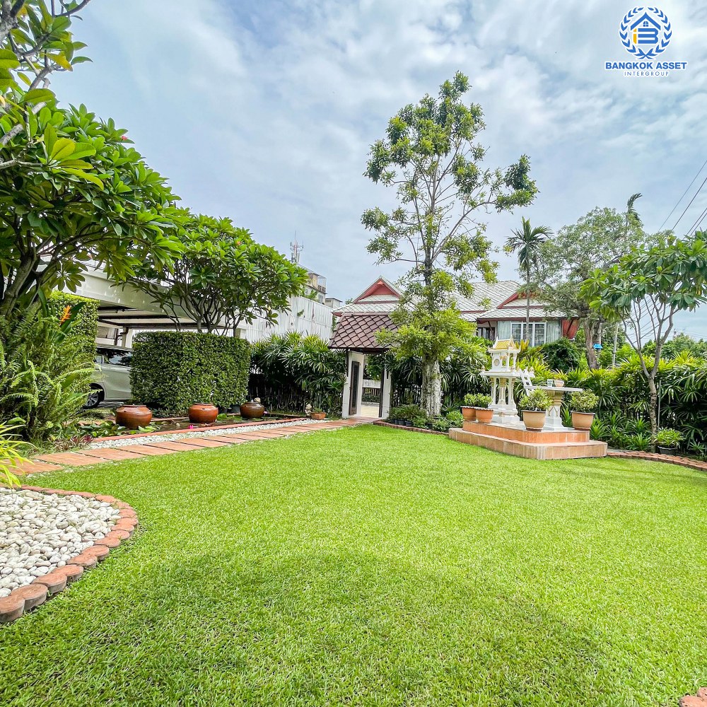 *****บ้านเดี่ยวมือสอง โครงการ โนเบิลอนาวานา บรมราชชนนี เนื้อที่กว้าง 129.10 ตร.ว. ฟังก์ชัน 4 ห้องนอน 4 ห้องน้ำ 2 ที่จอดรถ บ้านหลังใหญ่ ออกแบบสไตล์รีสอร์ท บนทำเลแห่งการเดินทาง เข้า-ออกในเมืองได้ง่าย เชื่อมต่อถนนกาญจนาภิเษก ถนนศาลาธรรมสพ ถนนพุทธมณฑลสาย 2 ใกล้เซ็นทรัลศาลายา