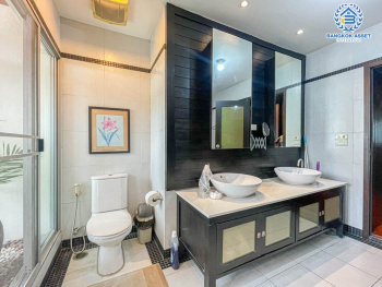 *****บ้านเดี่ยวมือสอง โครงการ โนเบิลอนาวานา บรมราชชนนี เนื้อที่กว้าง 129.10 ตร.ว. ฟังก์ชัน 4 ห้องนอน 4 ห้องน้ำ 2 ที่จอดรถ บ้านหลังใหญ่ ออกแบบสไตล์รีสอร์ท บนทำเลแห่งการเดินทาง เข้า-ออกในเมืองได้ง่าย เชื่อมต่อถนนกาญจนาภิเษก ถนนศาลาธรรมสพ ถนนพุทธมณฑลสาย 2 ใกล้เซ็นทรัลศาลายา