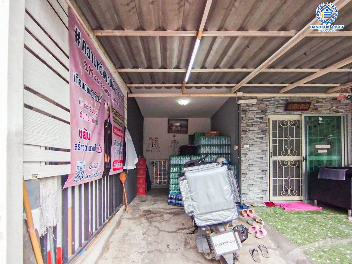 *****ทาวน์เฮ้าส์มือสองนนทบุรี โครงการ พฤกษา54/2 กาญจนาภิเษก หลังมุม! เนื้อที่กว้าง 24 ตร.ว. ฟังก์ชัน 3 ห้องนอน 2 ห้องน้ำ 1 ที่จอดรถ บ้านสภาพดี แถมฟรี! 2 เครื่องปรับอากาศ 2 เครื่องทำน้ำอุ่น บนทำเลดี เดินทางสะดวก เชื่อมต่อ ถนนกาญจนาภิเษก, ถนนรัตนาธิเบศร์ ใกล้รถไฟฟ้าสายสีม่วง "สถานีคลองบางไผ่"