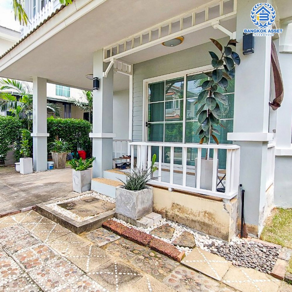 บ้านเดี่ยวมือสอง โครงการ ชลลดา วัดลาดปลาดุก เนื้อที่ 51 ตร.ว. ฟังก์ชัน 3 ห้องนอน 2 ห้องน้ำ 2 ที่จอดรถ บ้านสวยภายในสภาพดีเยี่มย พร้อมอยู่ บนทำเลเดินทางสะดวก เชื่อมต่อถนนกาญจนาภิเษก ถนนคลองถนน ใกล้ห้างสรรพสินค้าเซ็นทรัลเวสท์เกต และรถไฟฟ้าสายสีม่วง "สถานีคลองบางไผ่"