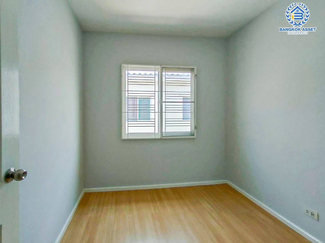 ทาวน์เฮ้าส์มือสองนนทบุรี โครงการ พลีโน่ ปิ่นเกล้า-วงแหวนฯ เนื้อที่ 18 ตร.ว. ฟังก์ชัน 3 ห้องนอน 2 ห้องน้ำ 1 ที่จอดรถ บ้านสวย ปรับปรุงใหม่ พร้อมอยู่ บนทำเลแห่งการเดินทาง เชื่อมต่อถนนกาญจนาภิเษก ใกล้ทางด่วน "ศรีรัช" และรถไฟฟ้าสายสีม่วง "สถานีตลาดบางใหญ่"...