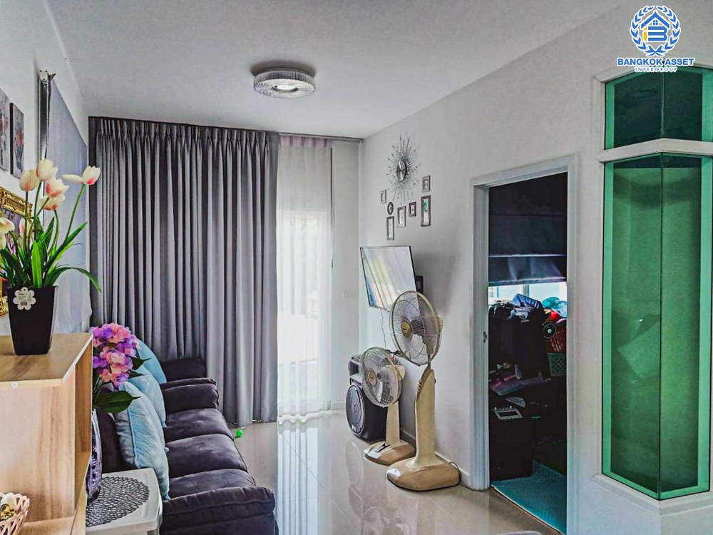 *****ทาวน์เฮ้าส์มือสอง โครงการ คาซ่าวอเตอร์ไซด์ พระราม5 หลังมุม เนื้อที่ 22.40 ตร.ว. ฟังก์ชัน 3 ห้องนอน 2 ห้องน้ำ 1 ที่จอดรถ บ้านกว้างขวาง โครงการบรรยากาศริมน้ำ พร้อมเข้าอยู่ได้ทันที เชื่อมต่อถนนราชพฤกษ์ บนทำเลแห่งการเดินทาง ใกล้โครงการรถไฟฟ้าสายสีม่วง "สถานีแยกติวานนท์" และทางด่วน "ศรีรัช"