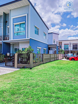 *****ทาวน์เฮ้าส์มือสอง โครงการ คาซ่าวอเตอร์ไซด์ พระราม5 หลังมุม เนื้อที่ 22.40 ตร.ว. ฟังก์ชัน 3 ห้องนอน 2 ห้องน้ำ 1 ที่จอดรถ บ้านกว้างขวาง โครงการบรรยากาศริมน้ำ พร้อมเข้าอยู่ได้ทันที เชื่อมต่อถนนราชพฤกษ์ บนทำเลแห่งการเดินทาง ใกล้โครงการรถไฟฟ้าสายสีม่วง "สถานีแยกติวานนท์" และทางด่วน "ศรีรัช"