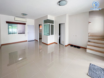 *****ทาวน์เฮ้าส์มือสองนนทบุรี โครงการ คาซ่าซิตี้ ราชพฤกษ์-พระราม5 เนื้อที่กว้าง 21.2 ตร.ว. ฟังก์ชัน 4 ห้องนอน 3 ห้องน้ำ 2 ที่จอดรถ หน้าบ้านไม่ชนใคร บนทำเลเดินทางสะดวก เชื่อมต่อถนนรัตนาธิเบศร์, ถนนกาญจนาภิเษก ใกล้รถไฟฟ้าสายสีม่วง "สถานีบางพลู" เพียง 10 นาทีเท่านั้น!