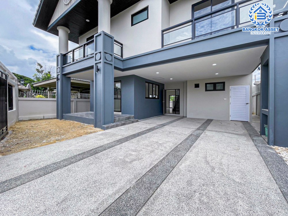 *****บ้านเดี่ยวมือสอง โครงการ กอบแก้ว1 กาญจนาภิเษก เนื้อที่ 63 ตร.ว. ฟังก์ชัน 3 ห้องนอน 3 ห้องน้ำ 3 ที่จอดรถ บ้านตกแต่งใหมาทั้งหลัง พร้อมเข้าอยู่ บนทำเลศักยภาพ เชื่อมต่อการเดินทางหลากหลาย ทั้งถนนกาญจนาภิเษก ถนนเพชรเกษม ถนนสิรินธร และจุดขึ้นทางด่วน "ฉิมพลี"