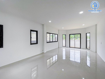 *****บ้านเดี่ยวมือสอง โครงการ กอบแก้ว1 กาญจนาภิเษก เนื้อที่ 63 ตร.ว. ฟังก์ชัน 3 ห้องนอน 3 ห้องน้ำ 3 ที่จอดรถ บ้านตกแต่งใหมาทั้งหลัง พร้อมเข้าอยู่ บนทำเลศักยภาพ เชื่อมต่อการเดินทางหลากหลาย ทั้งถนนกาญจนาภิเษก ถนนเพชรเกษม ถนนสิรินธร และจุดขึ้นทางด่วน "ฉิมพลี"